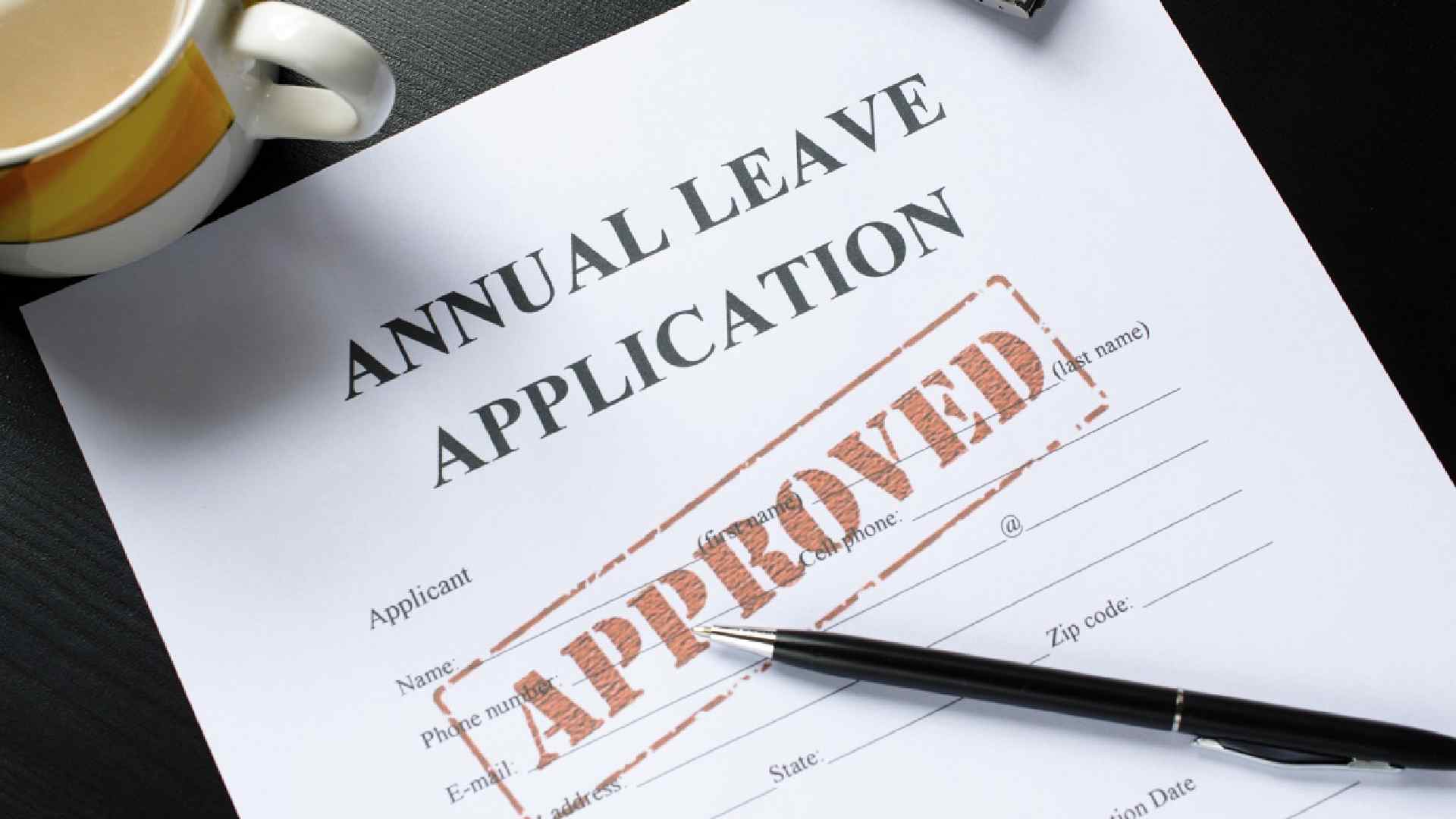 leave salary law in uae